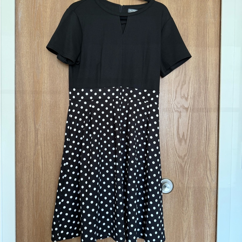 Elegant Black and White Polka Dot Maxi Dress